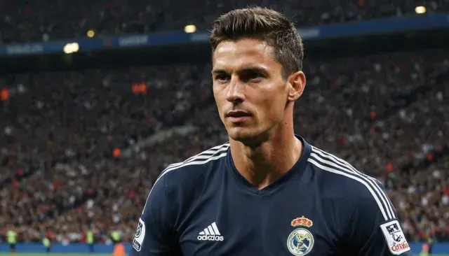 Gary Lineker Claims Cristiano Ronaldo Unfollowed Him Over Messi Endorsement